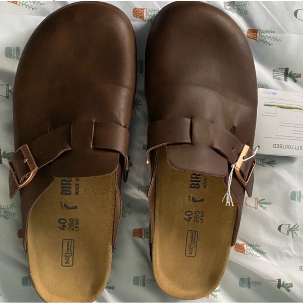 Fake Birkenstock dark Brown Clogs with tags size 40